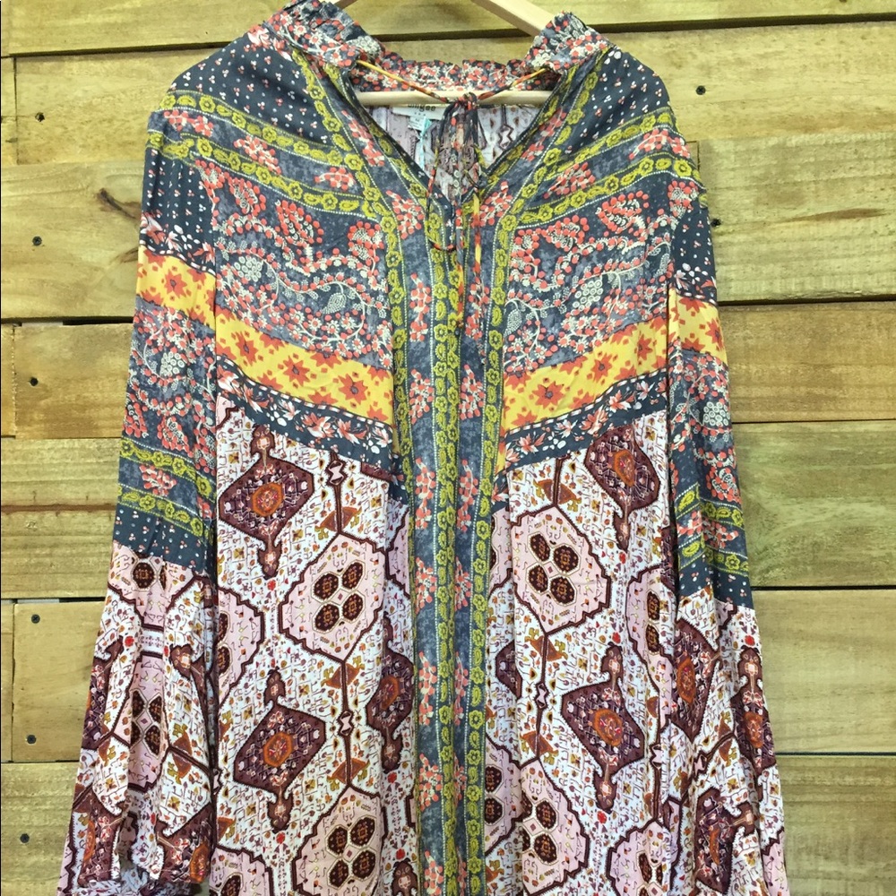 Bell sleeve floral print pattern dress